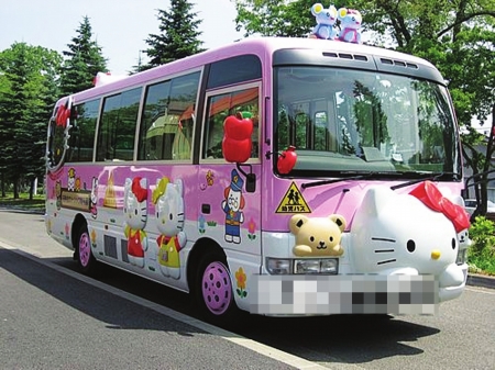 看看国外的校车 看看国外的校车