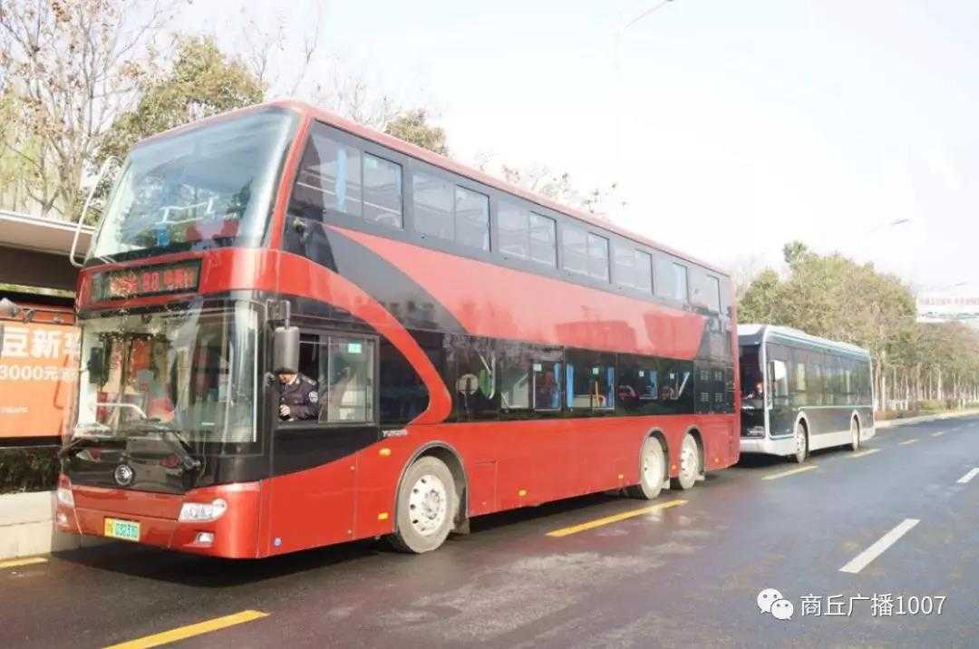 双层公交,"子弹头","黑金刚"投入运营受媒体关注_行业新闻_宇通客车
