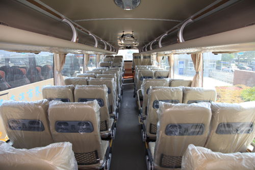 小身材,大肚量——宇通10米"一层半"客车zk6118hy2y静态测评